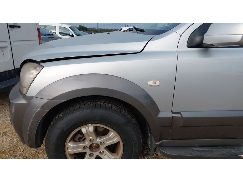 Recambio de aleta delantera izquierda para kia sorento i (jc) 2.5 crdi referencia OEM IAM   