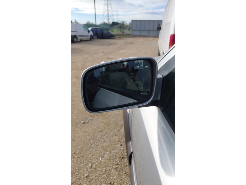 Recambio de retrovisor derecho para kia sorento i (jc) 2.5 crdi referencia OEM IAM   
							