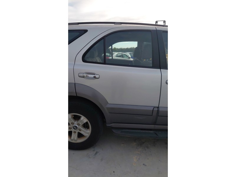 Recambio de puerta trasera derecha para kia sorento i (jc) 2.5 crdi referencia OEM IAM   