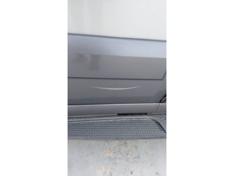 Recambio de puerta trasera derecha para kia sorento i (jc) 2.5 crdi referencia OEM IAM   