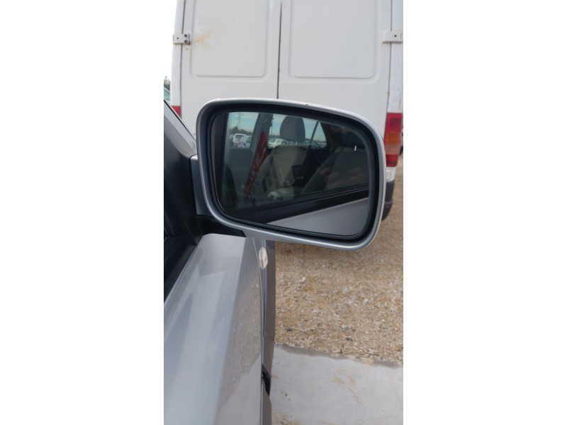 Recambio de retrovisor derecho para kia sorento i (jc) 2.5 crdi referencia OEM IAM   