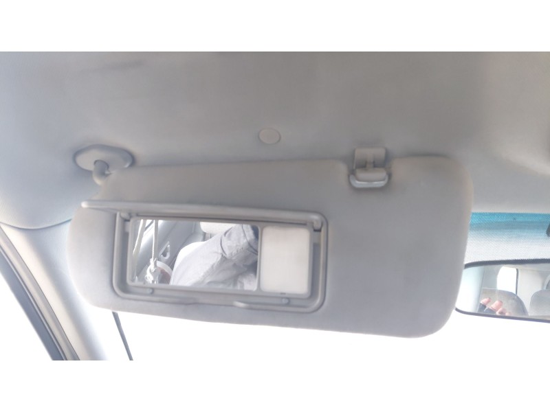 Recambio de parasol izquierdo para kia sorento i (jc) 2.5 crdi referencia OEM IAM   