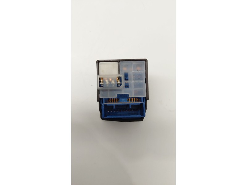 Recambio de mando retrovisor para toyota auris 2.0 d-4d 126 cv referencia OEM IAM 183639  