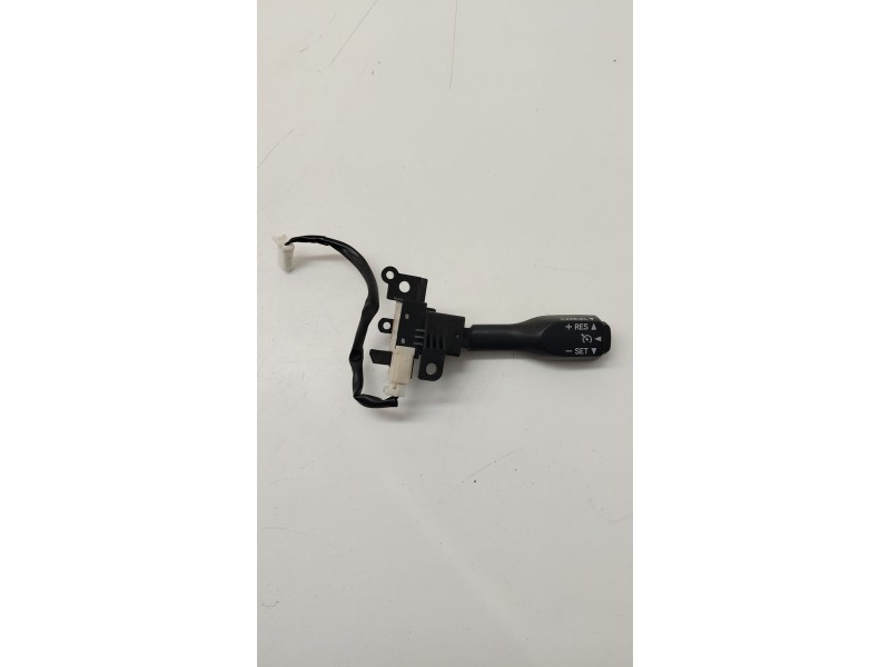 Recambio de mando multifuncion para toyota auris 2.0 d-4d 126 cv referencia OEM IAM 18A174  