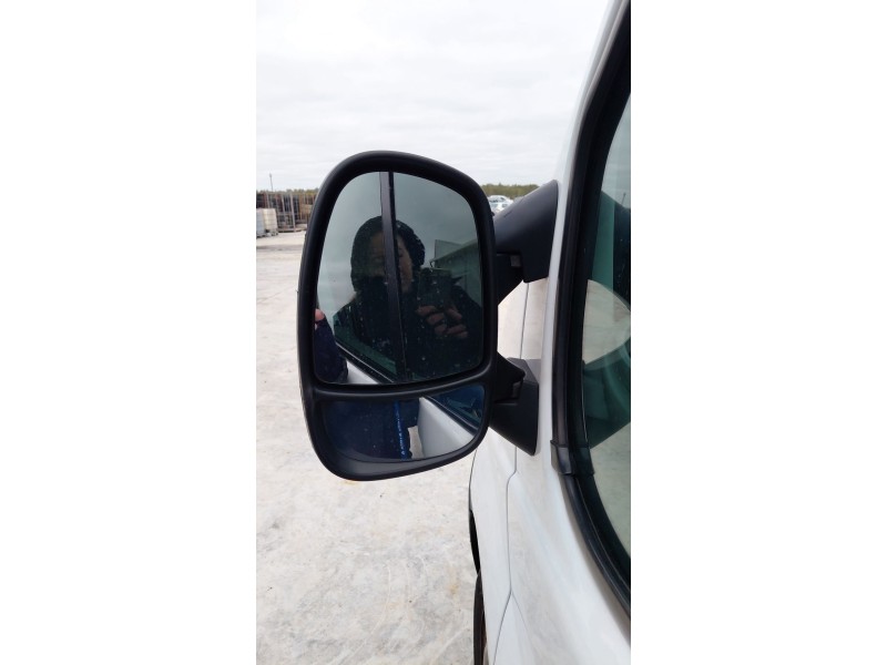 Recambio de retrovisor izquierdo para nissan primastar furgoneta (x83) 1.9 dci 100 referencia OEM IAM   