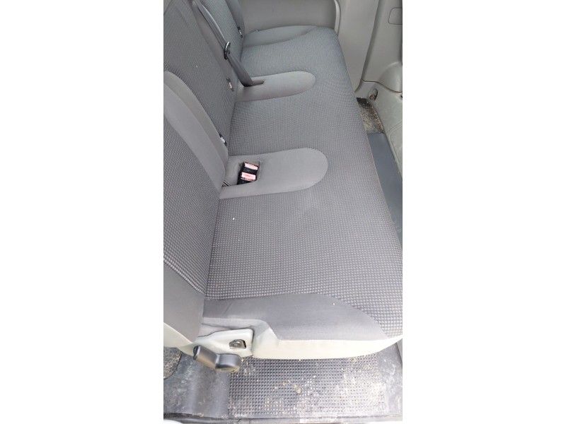 Recambio de asientos traseros para nissan primastar furgoneta (x83) 1.9 dci 100 referencia OEM IAM   