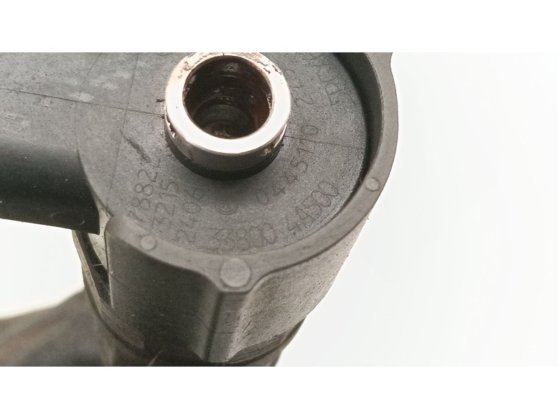 Recambio de inyector para kia sorento i (jc) 2.5 crdi referencia OEM IAM 338004A500  