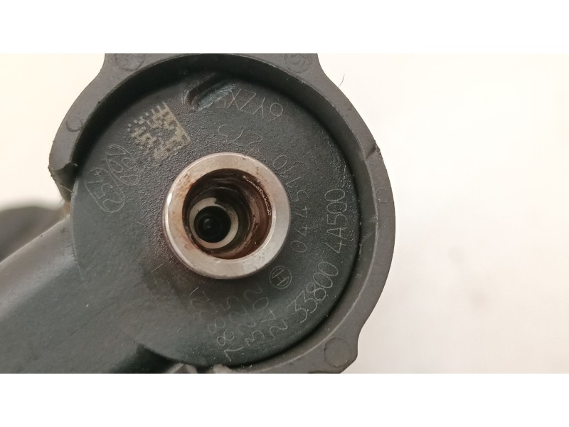 Recambio de inyector para kia sorento i (jc) 2.5 crdi referencia OEM IAM 338004A500  