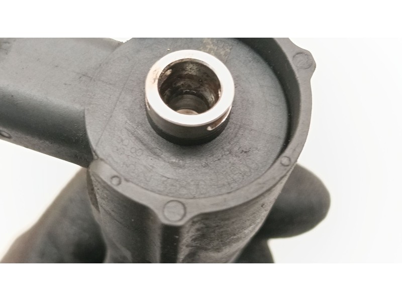 Recambio de inyector para kia sorento i (jc) 2.5 crdi referencia OEM IAM 338004A500  