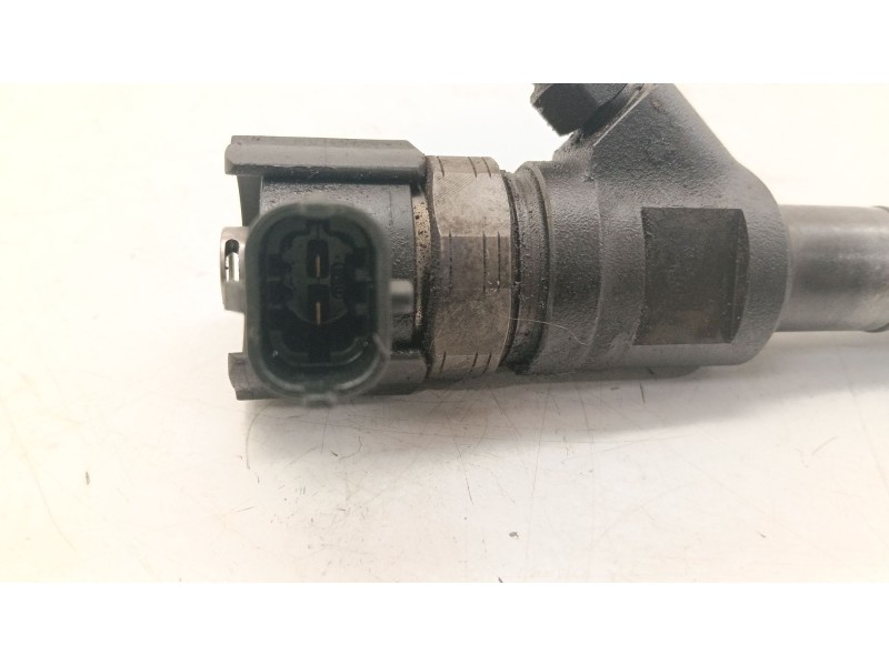 Recambio de inyector para kia sorento i (jc) 2.5 crdi referencia OEM IAM 338004A500  