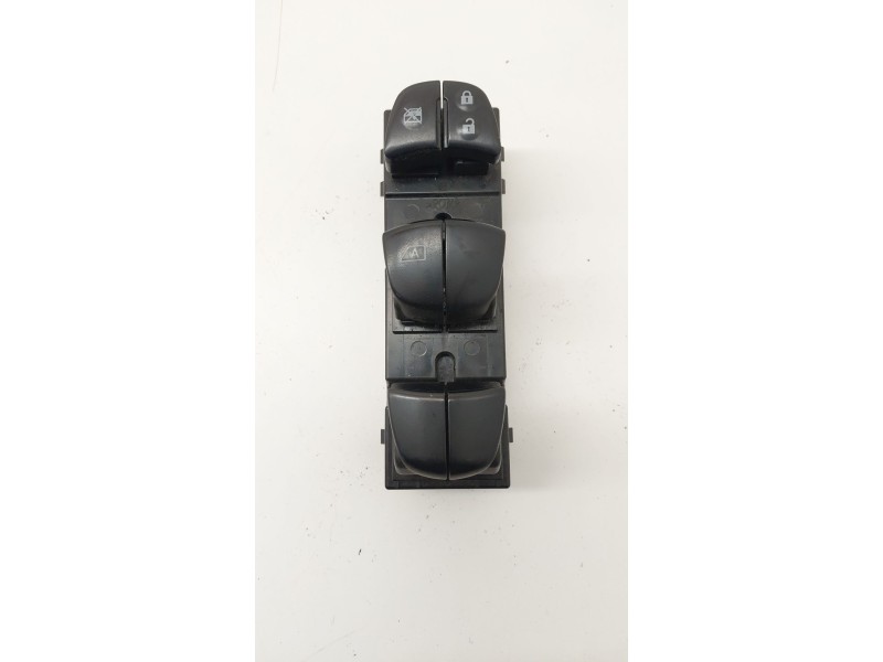 Recambio de mando elevalunas delantero izquierdo para nissan juke (f15) 1.2 dig-t referencia OEM IAM 254011kA5E  