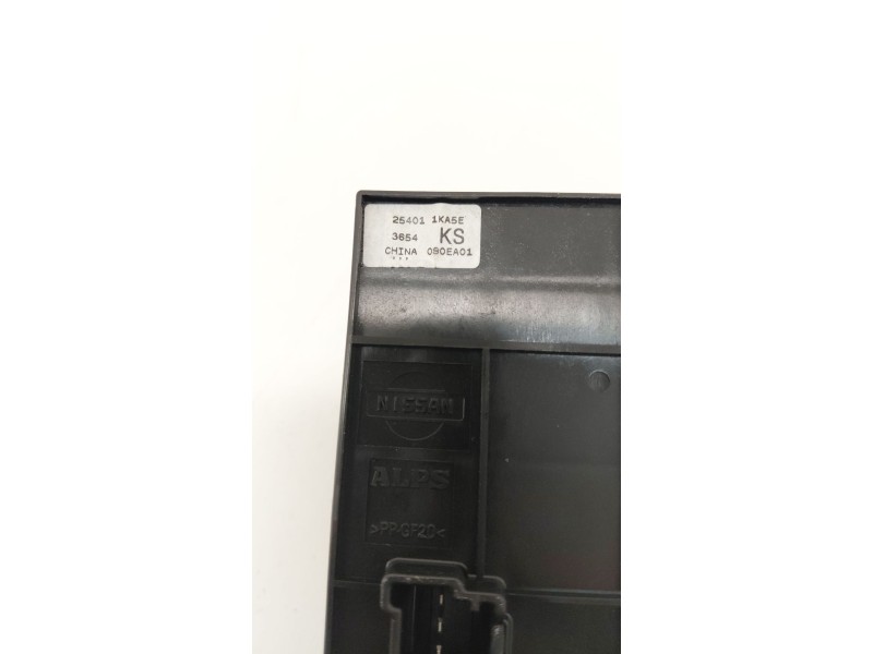 Recambio de mando elevalunas delantero izquierdo para nissan juke (f15) 1.2 dig-t referencia OEM IAM 254011kA5E  
							