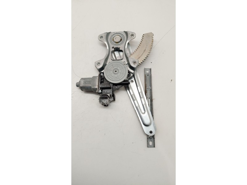 Recambio de elevalunas trasero izquierdo para nissan juke (f15) 1.2 dig-t referencia OEM IAM 82730CV01B  