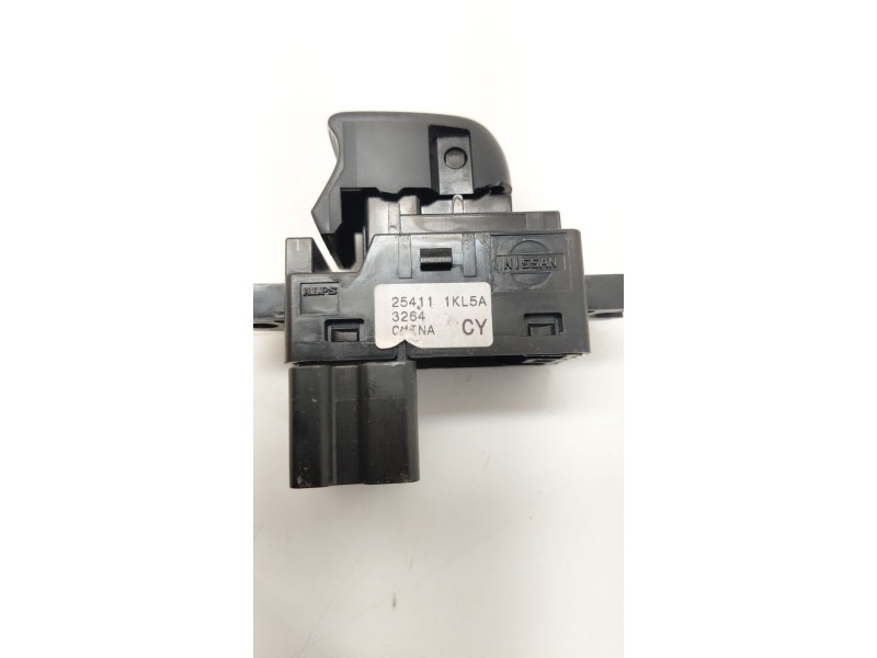 Recambio de mando elevalunas trasero derecho para nissan juke (f15) 1.2 dig-t referencia OEM IAM 254111KL5A  
							