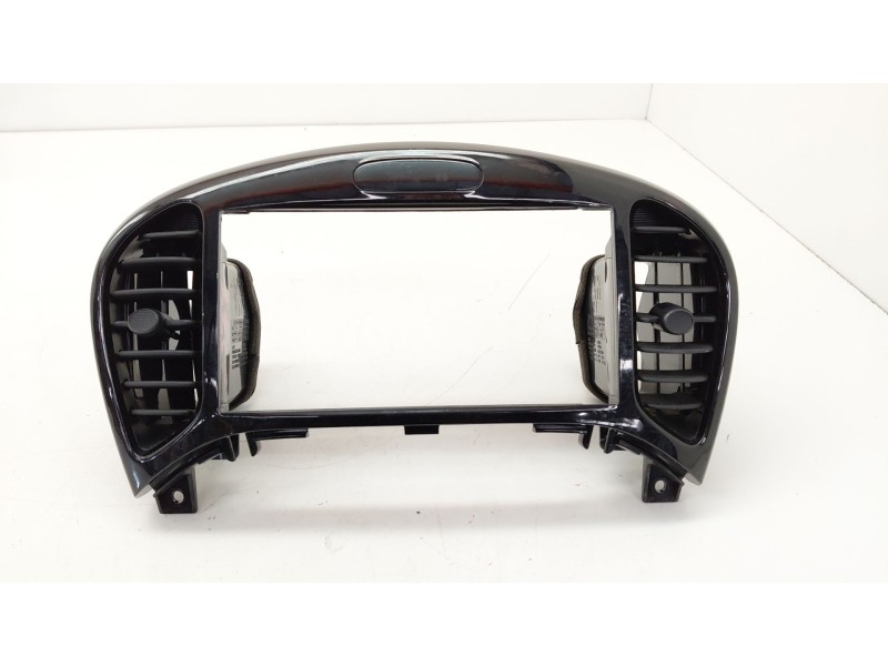 Recambio de rejilla aireadora para nissan juke (f15) 1.2 dig-t referencia OEM IAM 687511KE0A  
