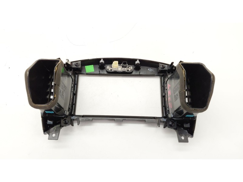 Recambio de rejilla aireadora para nissan juke (f15) 1.2 dig-t referencia OEM IAM 687511KE0A  