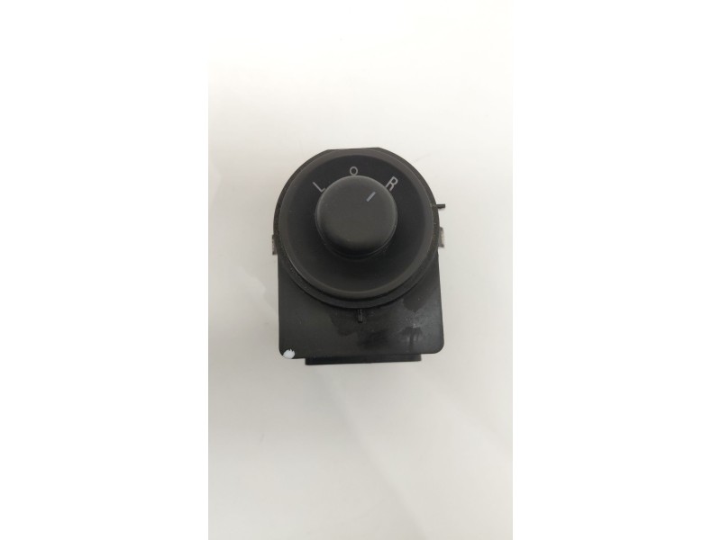 Recambio de mando retrovisor para opel zafira tourer 1.6 cdti dpf ecoflex s&s 136 cv referencia OEM IAM 13271827  