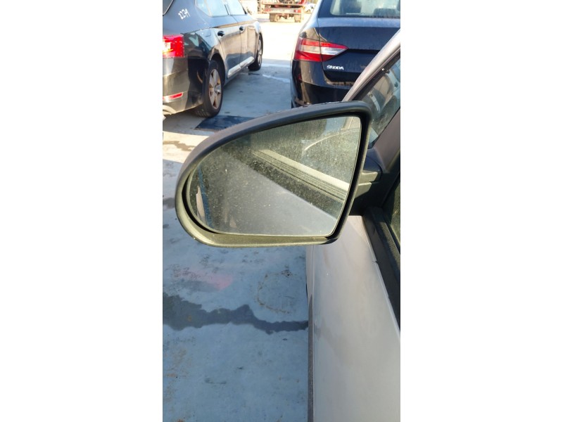 Recambio de retrovisor izquierdo para mitsubishi colt vi (z3_a, z2_a) 1.5 di-d (z39a) referencia OEM IAM   