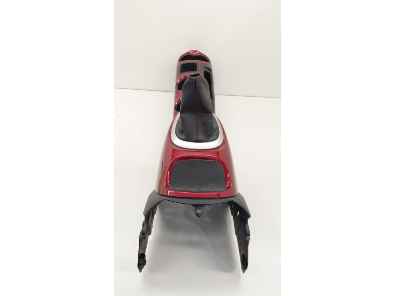 Recambio de apoyabrazos central para nissan juke (f15) 1.2 dig-t referencia OEM IAM   
							