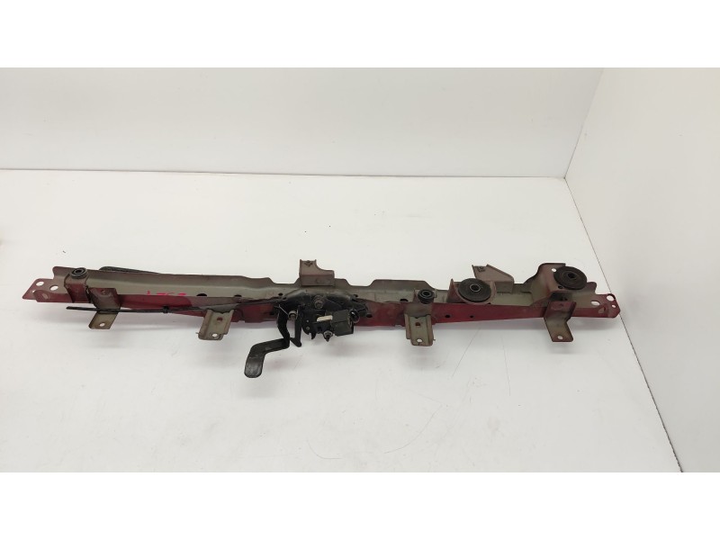 Recambio de travesaño superior para nissan juke (f15) 1.2 dig-t referencia OEM IAM   