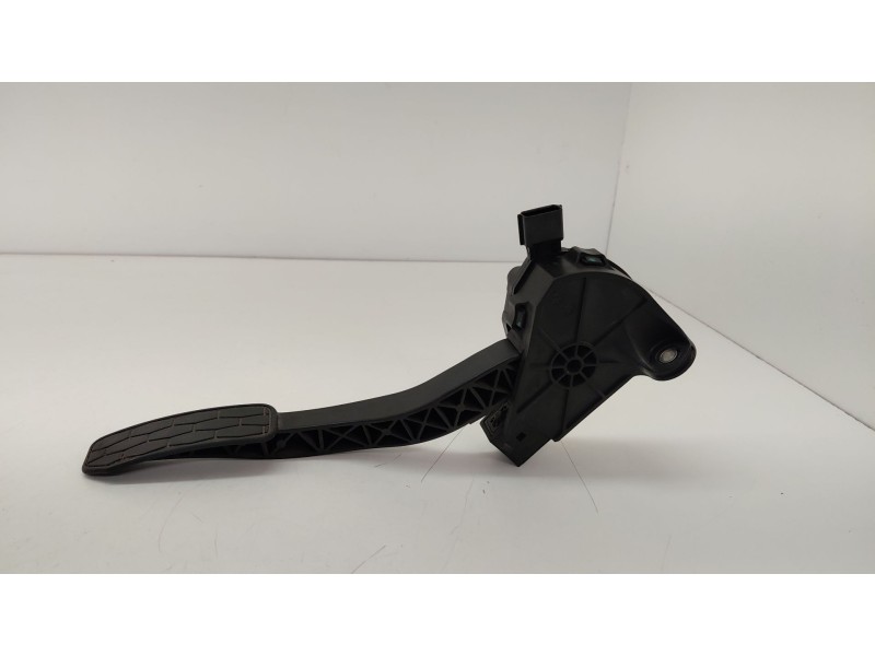 Recambio de pedal acelerador para jaguar xe (x760) 2.0 d referencia OEM IAM 698540C  
							