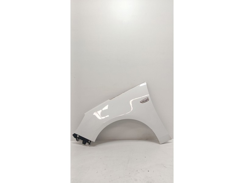 Recambio de aleta delantera izquierda para opel zafira tourer 1.6 cdti dpf ecoflex s&s 136 cv referencia OEM IAM   
							