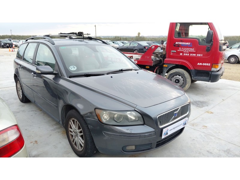 volvo v50 (545) del año 2011