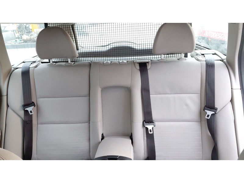 Recambio de asientos traseros para volvo v50 (545) 1.8 referencia OEM IAM   