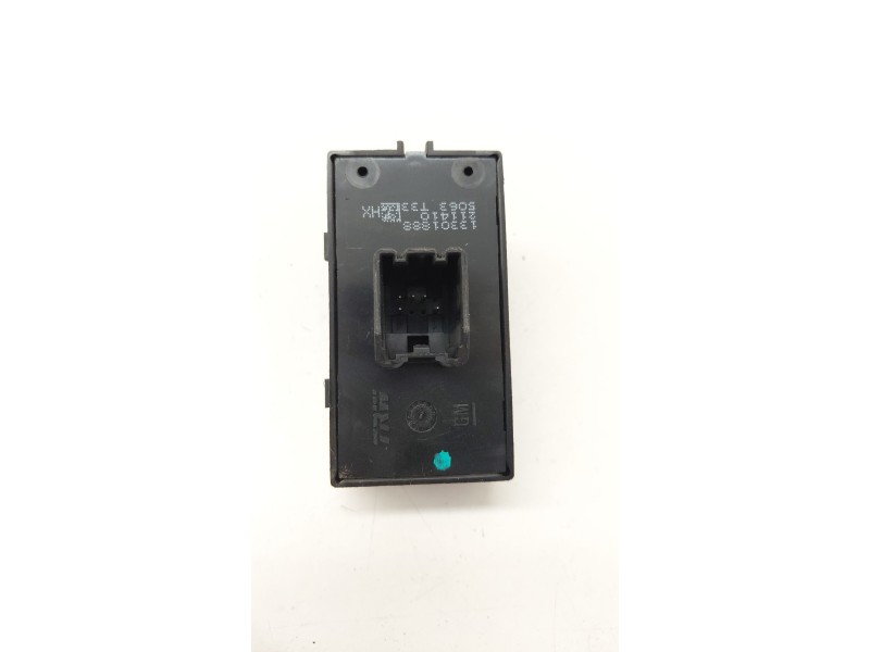 Recambio de mando elevalunas trasero izquierdo para opel zafira tourer 1.6 cdti dpf ecoflex s&s 136 cv referencia OEM IAM 133018
							