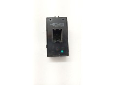 Recambio de mando elevalunas trasero derecho para opel zafira tourer 1.6 cdti dpf ecoflex s&s 136 cv referencia OEM IAM 13301888 2