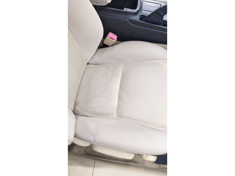 Recambio de asiento delantero derecho para lexus is ii (_e2_) 220d (ale20) referencia OEM IAM   