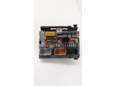 Recambio de caja reles / fusibles para peugeot 3008 i monospace (0u_) 1.6 hdi referencia OEM IAM 9675877980  
