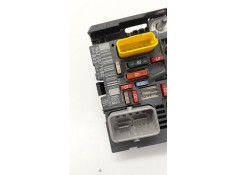 Recambio de caja reles / fusibles para peugeot 3008 i monospace (0u_) 1.6 hdi referencia OEM IAM 9675877980   2