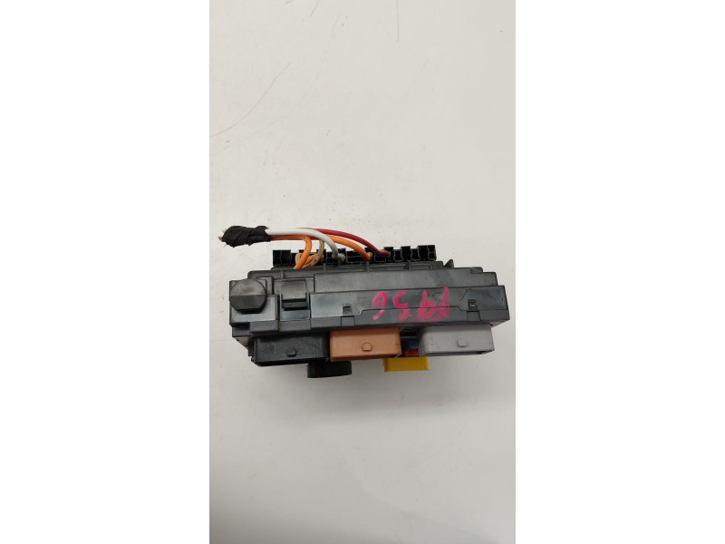 Recambio de caja reles / fusibles para peugeot 3008 i monospace (0u_) 1.6 hdi referencia OEM IAM 9675877980  
							