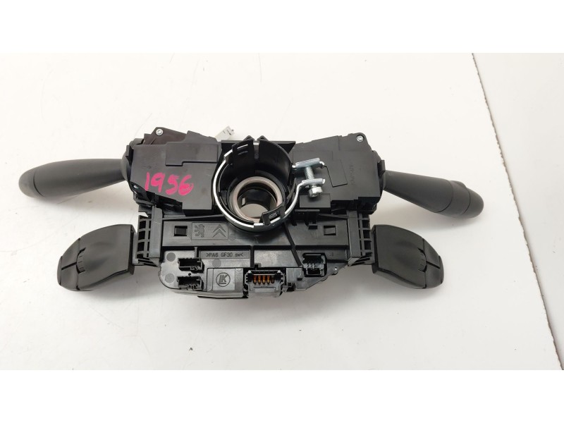 Recambio de mando multifuncion para peugeot 3008 i monospace (0u_) 1.6 hdi referencia OEM IAM 96667319XT  