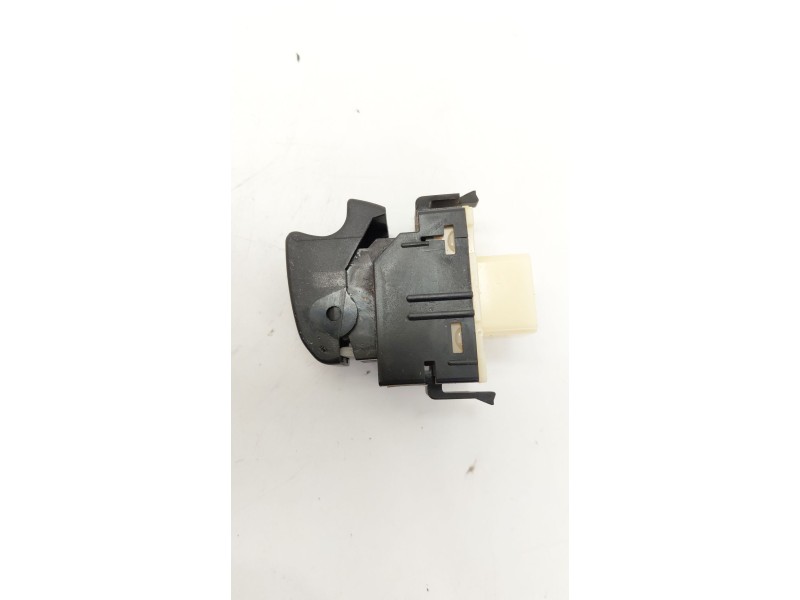 Recambio de mando elevalunas delantero derecho para toyota avensis sedán (_t25_) 1.8 (zzt251_) referencia OEM IAM 8481005050  
							