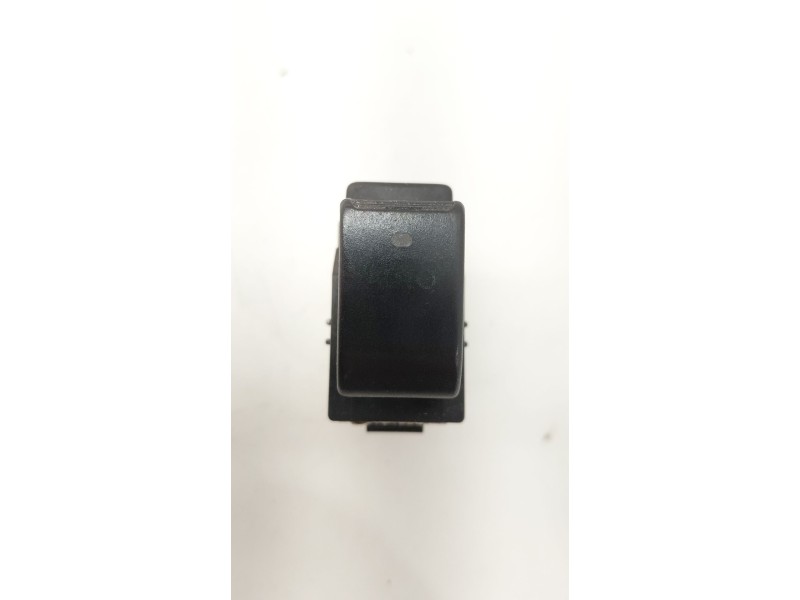 Recambio de mando elevalunas trasero derecho para toyota avensis sedán (_t25_) 1.8 (zzt251_) referencia OEM IAM 8481005050  