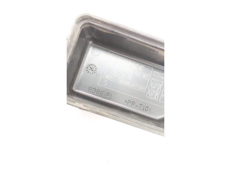 Recambio de caja reles / fusibles para toyota avensis sedán (_t25_) 1.8 (zzt251_) referencia OEM IAM 8386P1  
							