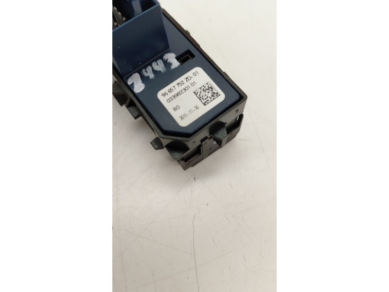 Recambio de mando multifuncion para peugeot 508 i (8d_) 1.6 hdi referencia OEM IAM 96657752ZD  