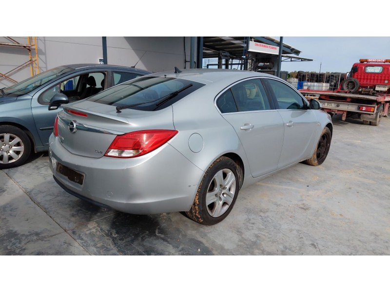 opel insignia a (g09) del año 2011