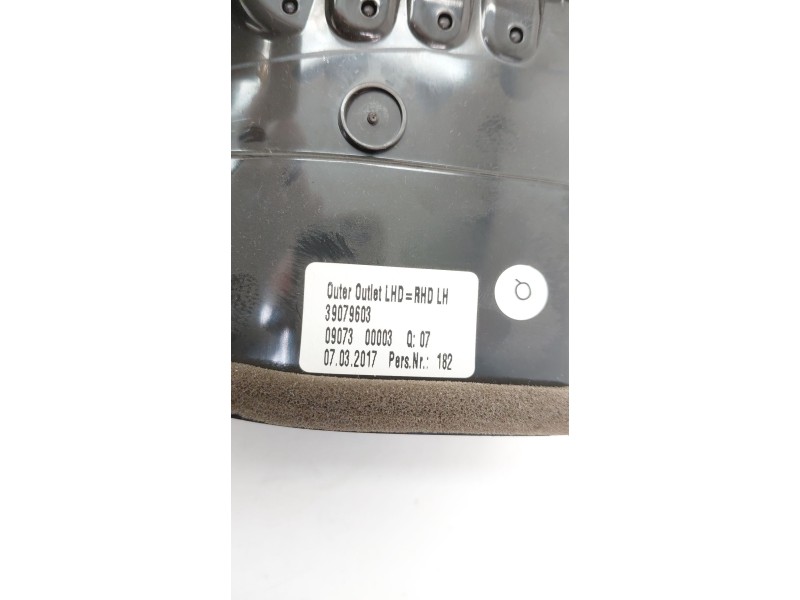 Recambio de rejilla aireadora para opel astra k (b16) 1.6 cdti (68) referencia OEM IAM 39079603  
							