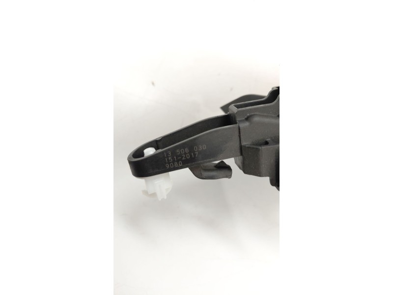 Recambio de maneta exterior delantera derecha para opel astra k (b16) 1.6 cdti (68) referencia OEM IAM 13506030  