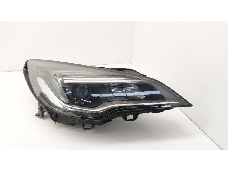 Recambio de faro derecho para opel astra k (b16) 1.6 cdti (68) referencia OEM IAM 39077801  