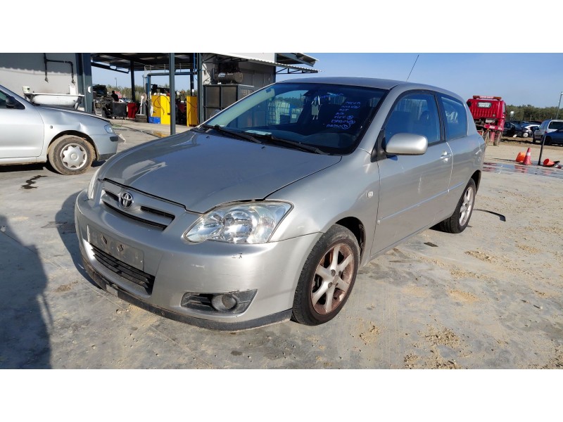 toyota corolla (_e12_) del año 2003