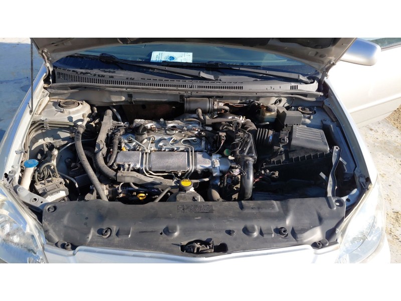 toyota corolla (_e12_) del año 2003
							