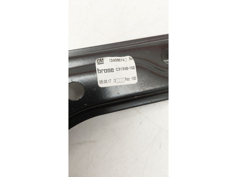 Recambio de elevalunas delantero derecho para opel astra k (b16) 1.6 cdti (68) referencia OEM IAM 13406674  
							