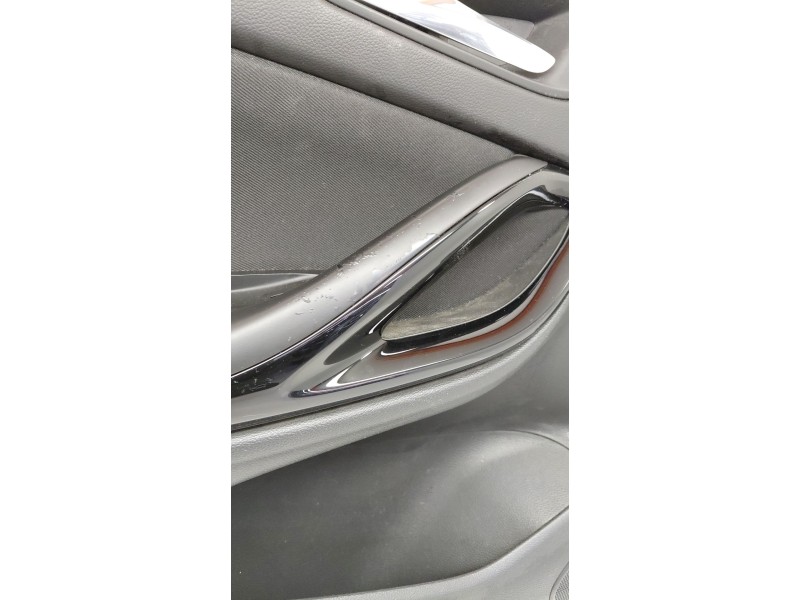 Recambio de guarnecido puerta delantera izquierda para opel astra k (b16) 1.6 cdti (68) referencia OEM IAM 888403685  
							