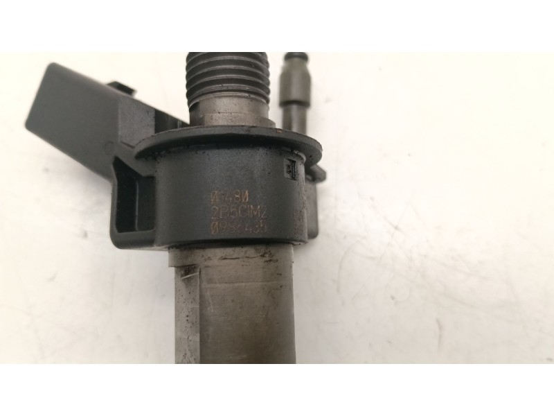 Recambio de inyector para bmw serie 3 berlina (e90) 320d 177 cv referencia OEM IAM 0986435  