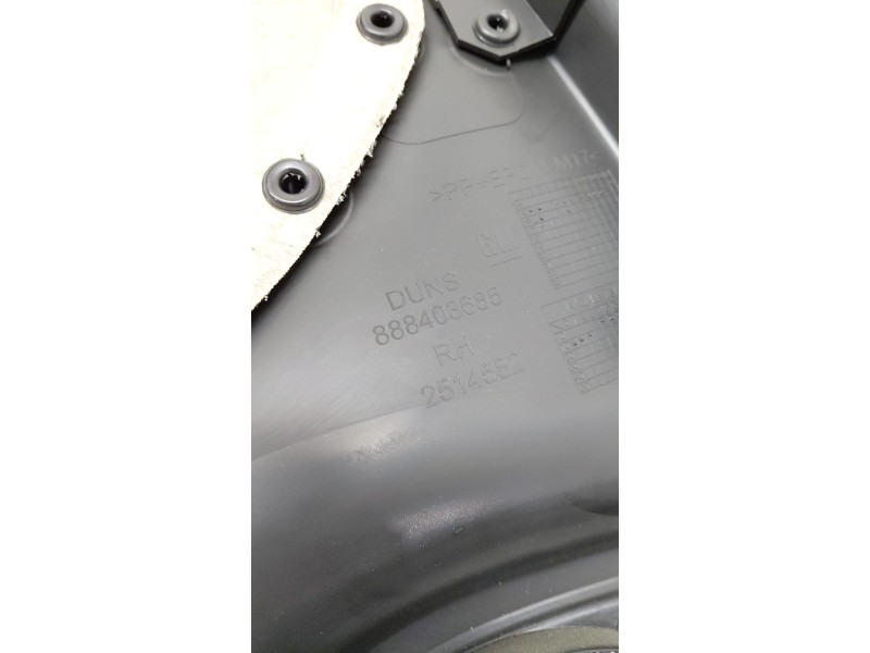 Recambio de guarnecido puerta trasera derecha para opel astra k (b16) 1.6 cdti (68) referencia OEM IAM 888403685  
							