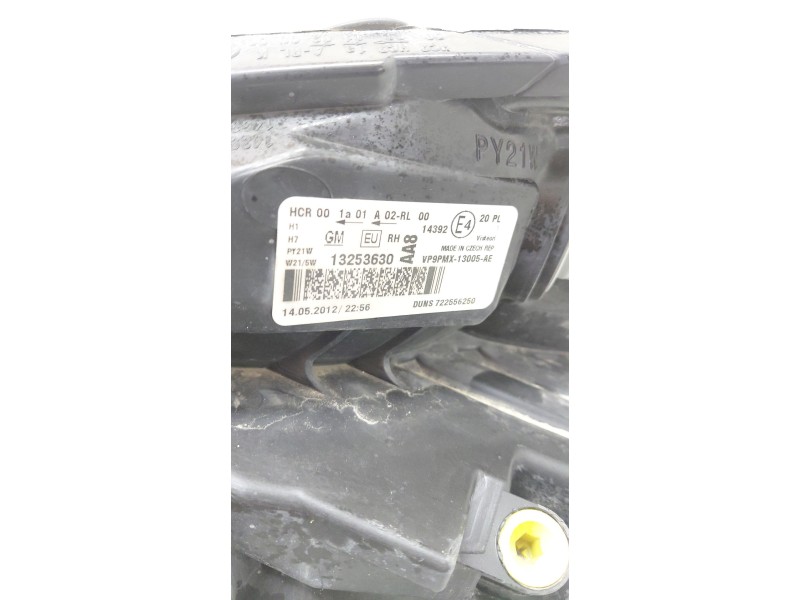 Recambio de faro derecho para opel meriva b monospace (s10) 1.7 cdti (75) referencia OEM IAM 13253630  